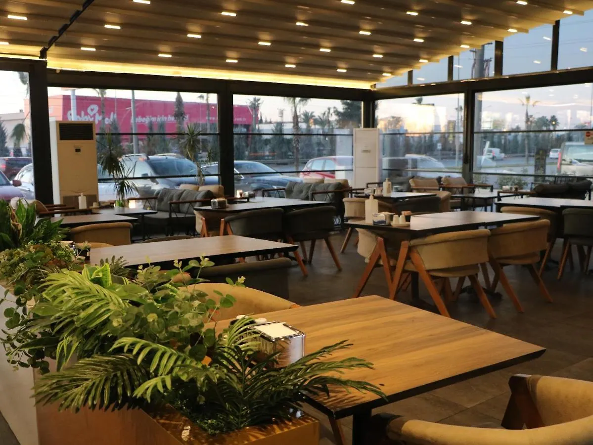 Isnova Hotel Airport 安塔利亚
