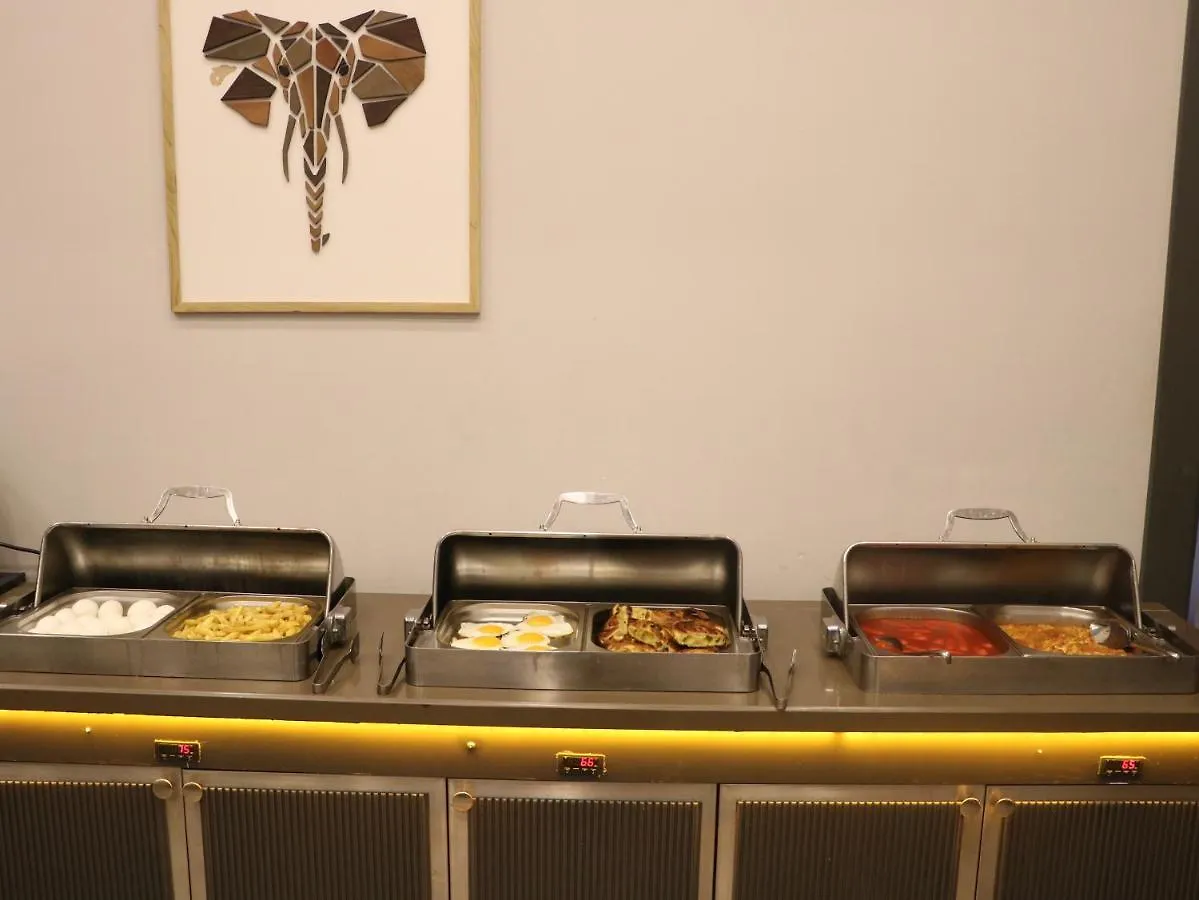 Isnova Hotel Airport أنطاليا